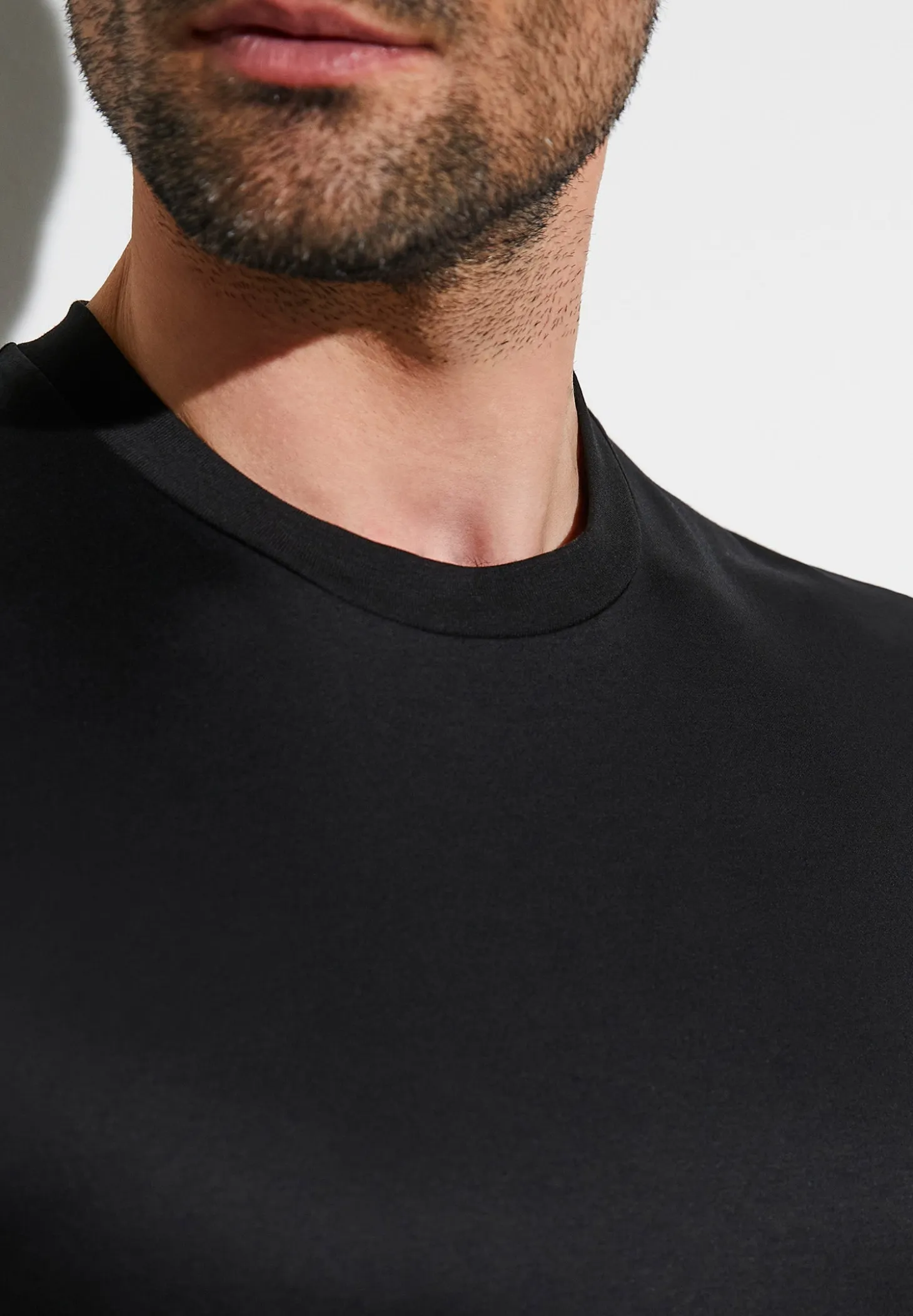 Homme Zimmerli Sea IslandT-Shirt à manches courtes, col rond - noir